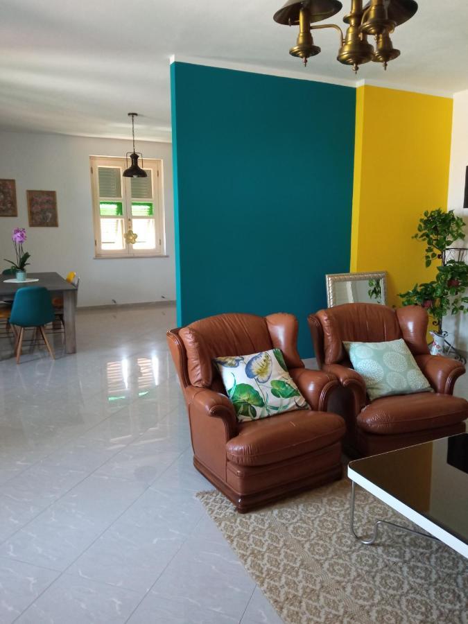 A Casa Di Gi Bed and Breakfast Porto Torres Exteriör bild