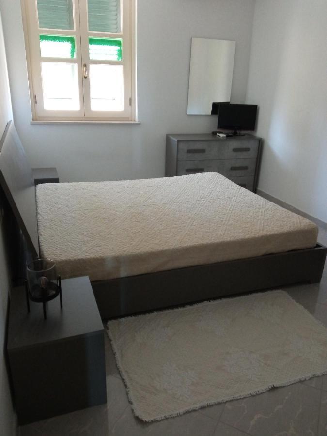 A Casa Di Gi Bed and Breakfast Porto Torres Exteriör bild
