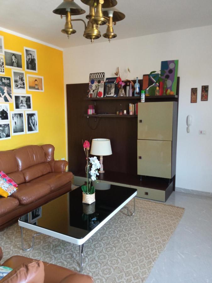 A Casa Di Gi Bed and Breakfast Porto Torres Exteriör bild
