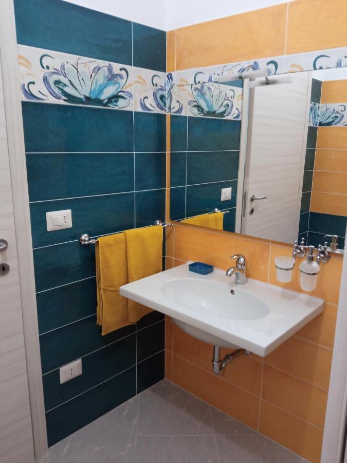 A Casa Di Gi Bed and Breakfast Porto Torres Exteriör bild