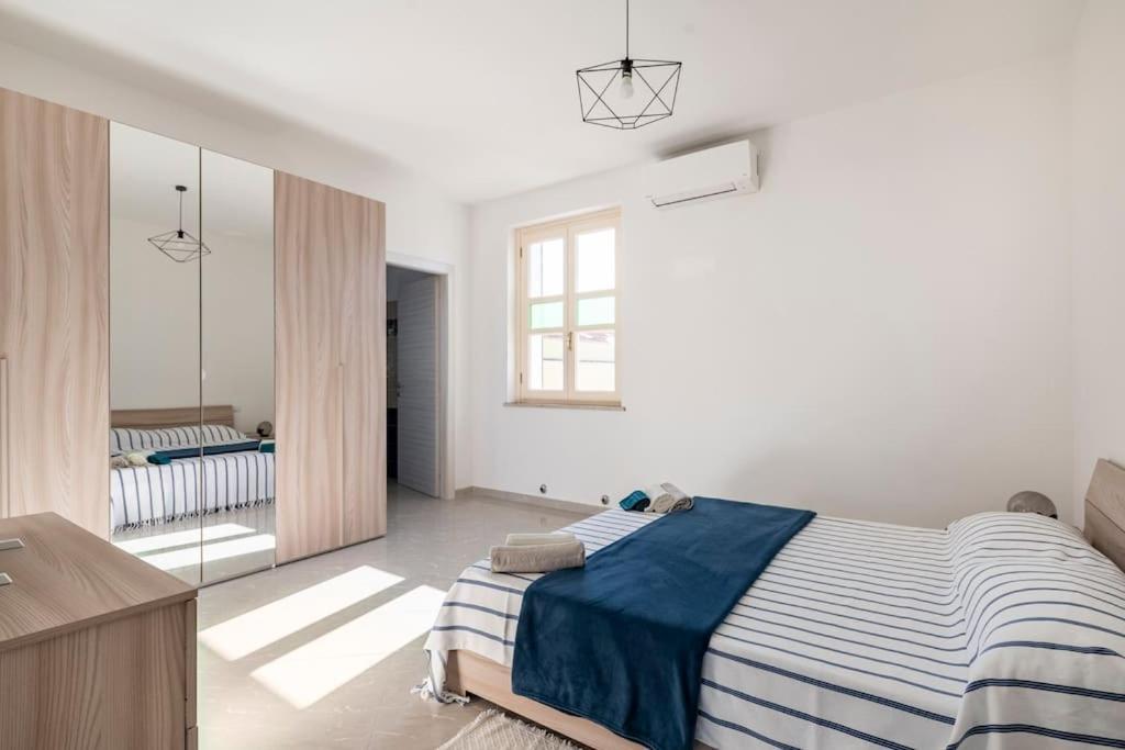 A Casa Di Gi Bed and Breakfast Porto Torres Exteriör bild