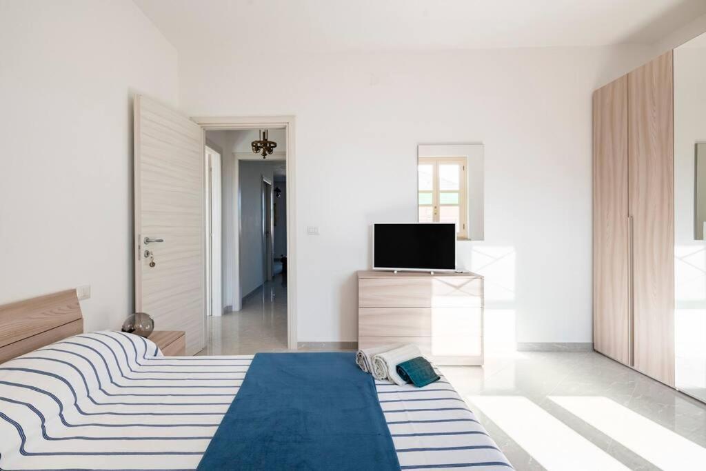A Casa Di Gi Bed and Breakfast Porto Torres Exteriör bild