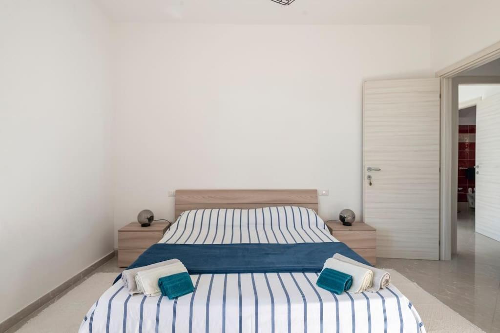 A Casa Di Gi Bed and Breakfast Porto Torres Exteriör bild